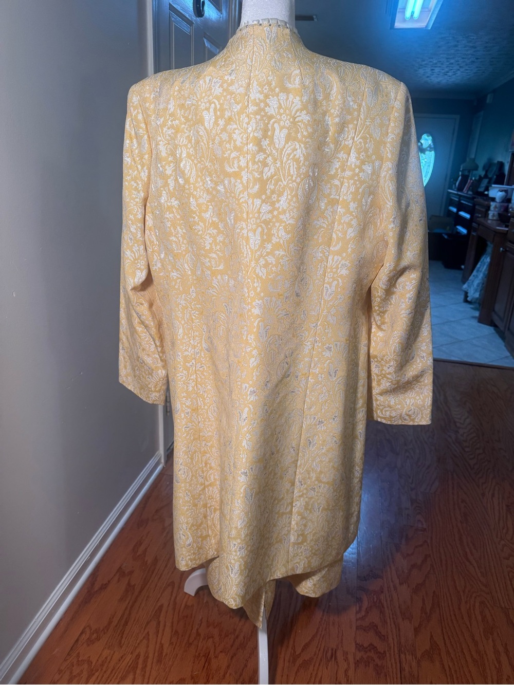 Gold Ben Marc Brocade sleeveless Dress with long jacket Silver Floral Jacquard - Picture 16 of 16